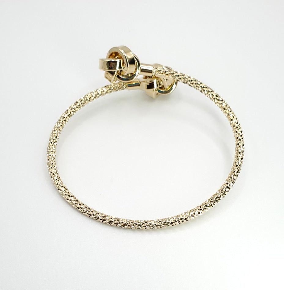 18K Yellow Gold 8&quot; Bangle with Knots