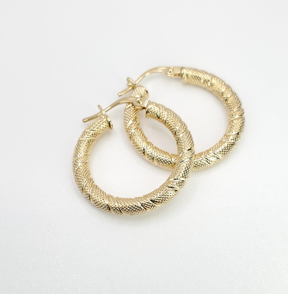 18K Yellow Gold 22mm Dia. Textured Hoop Earrings